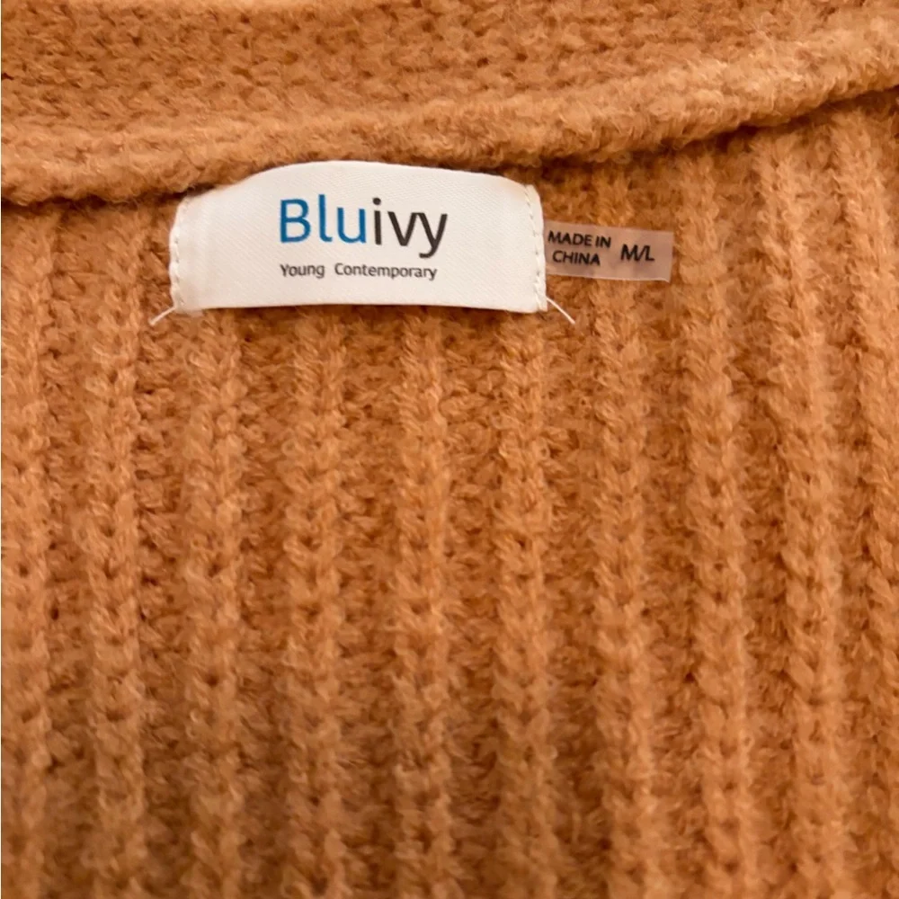 Bluivy Women's Warm Oversized Brownish Cardigan - Picture 2 of 7